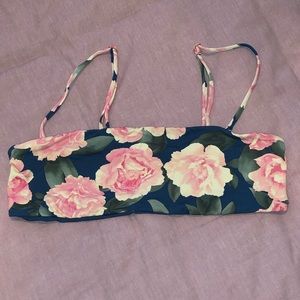 Frankie’s Bikinis Joy top in Pink Peony